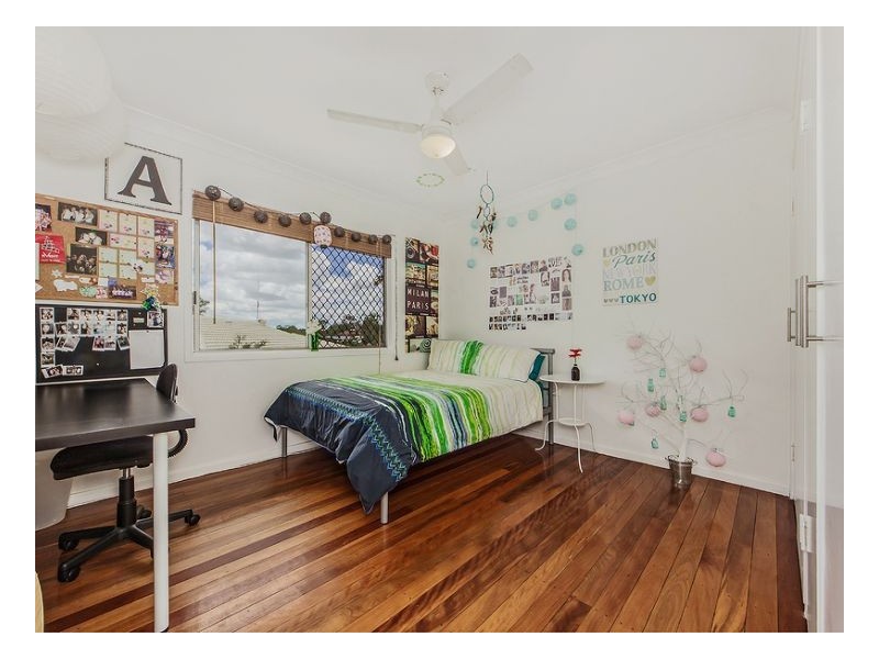 Jindalee QLD 4074