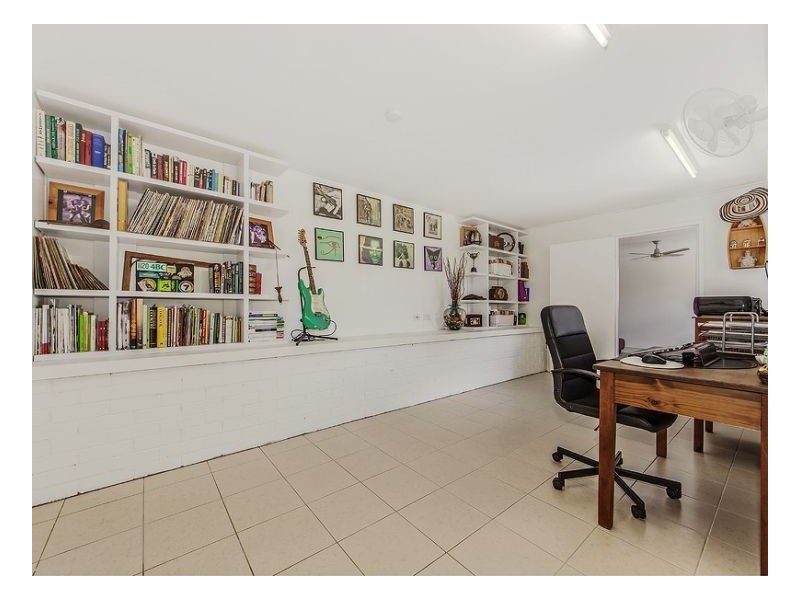 Jindalee QLD 4074