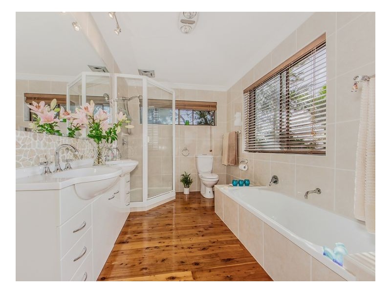Jindalee QLD 4074