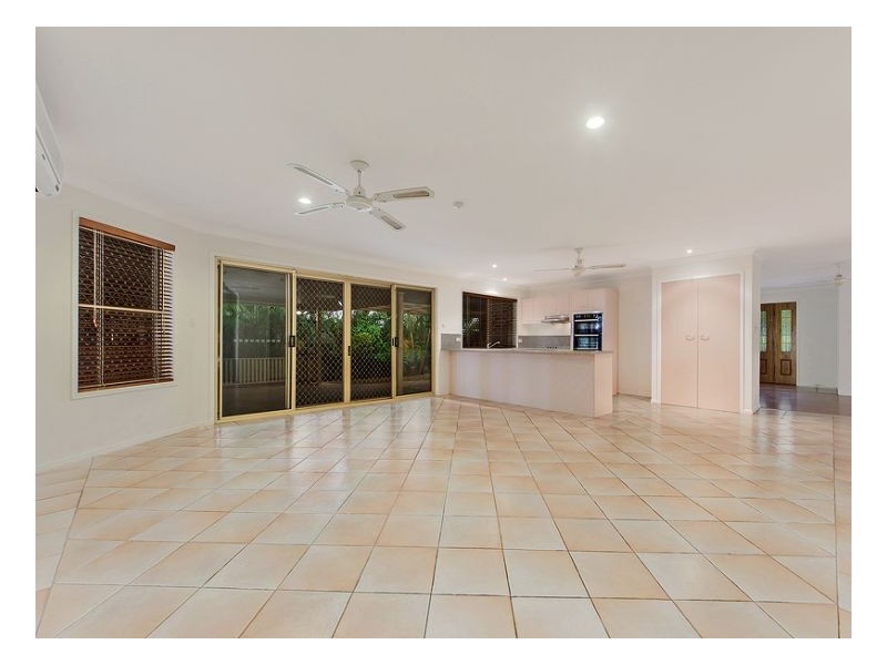 Sinnamon Park QLD 4073