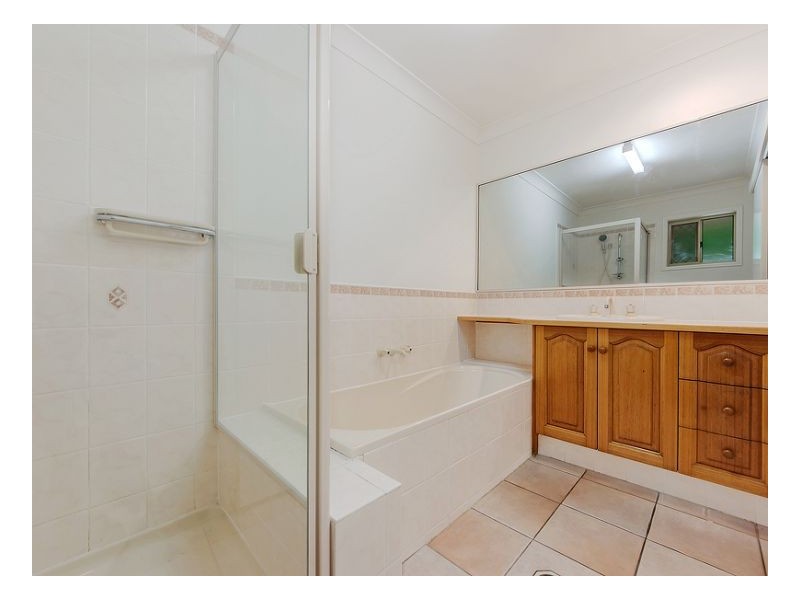 Sinnamon Park QLD 4073