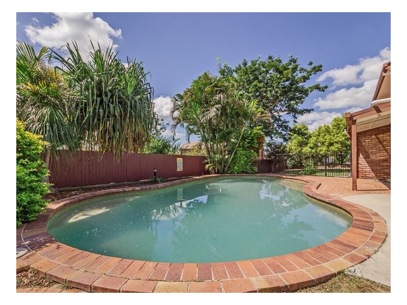 21 Barcoorah Street, Westlake QLD 4074