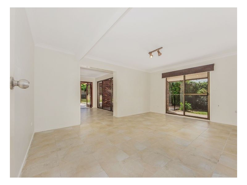 21 Barcoorah Street, Westlake QLD 4074