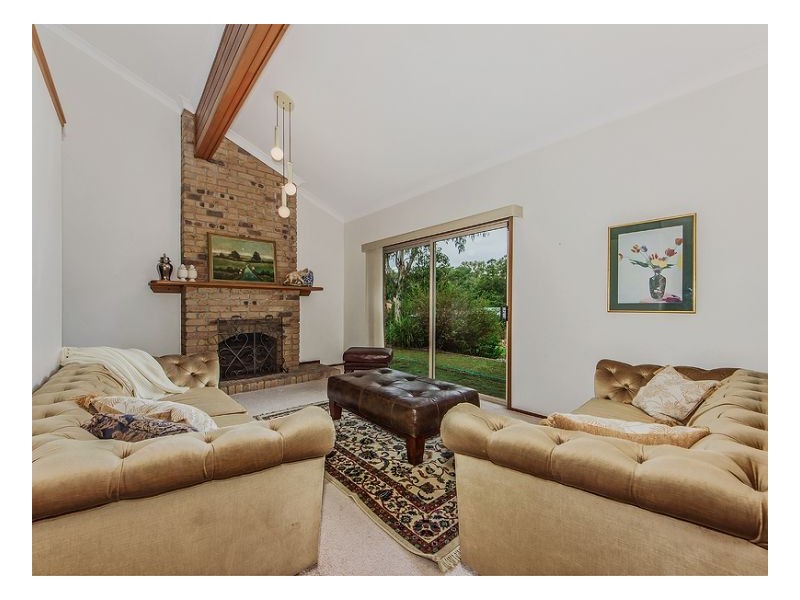 Mount Ommaney QLD 4074