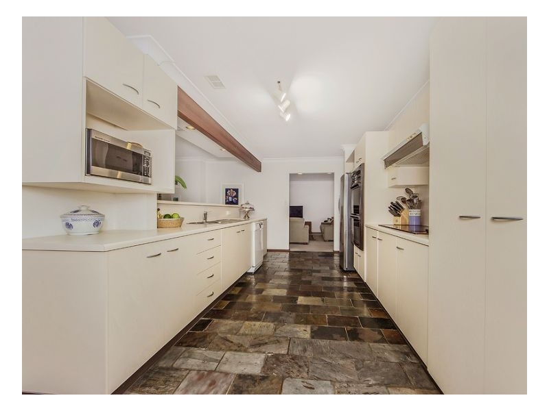 Mount Ommaney QLD 4074