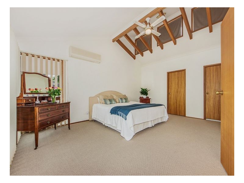 Mount Ommaney QLD 4074