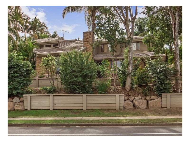 Mount Ommaney QLD 4074