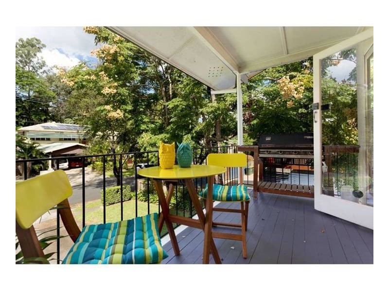 21 FALLBROOK STREET., Kenmore QLD 4069