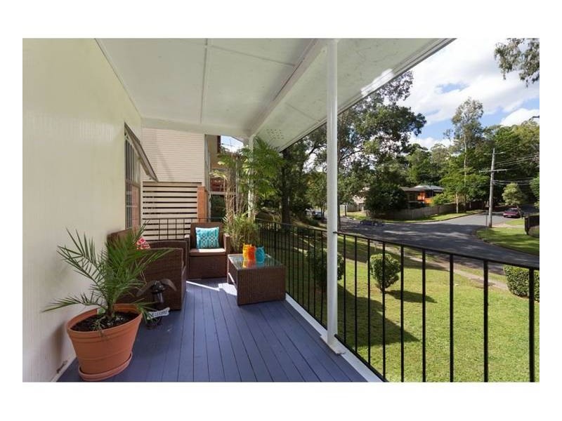21 FALLBROOK STREET., Kenmore QLD 4069