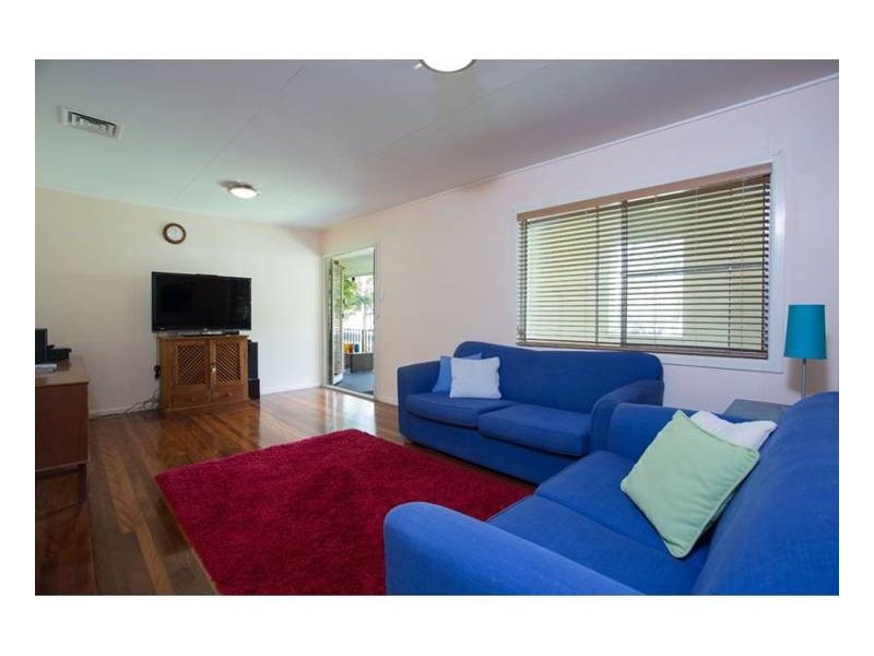 21 FALLBROOK STREET., Kenmore QLD 4069
