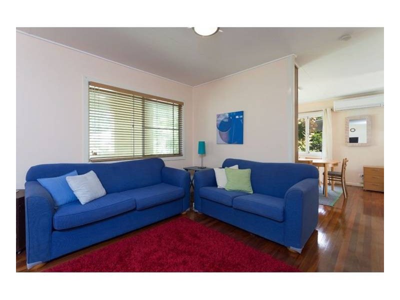 21 FALLBROOK STREET., Kenmore QLD 4069