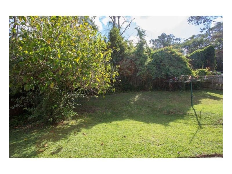 21 FALLBROOK STREET., Kenmore QLD 4069