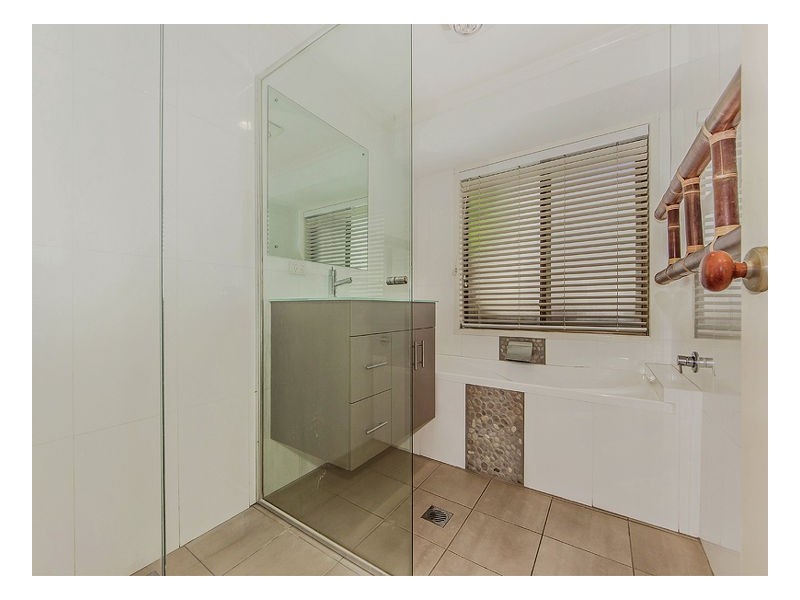 Sinnamon Park QLD 4073