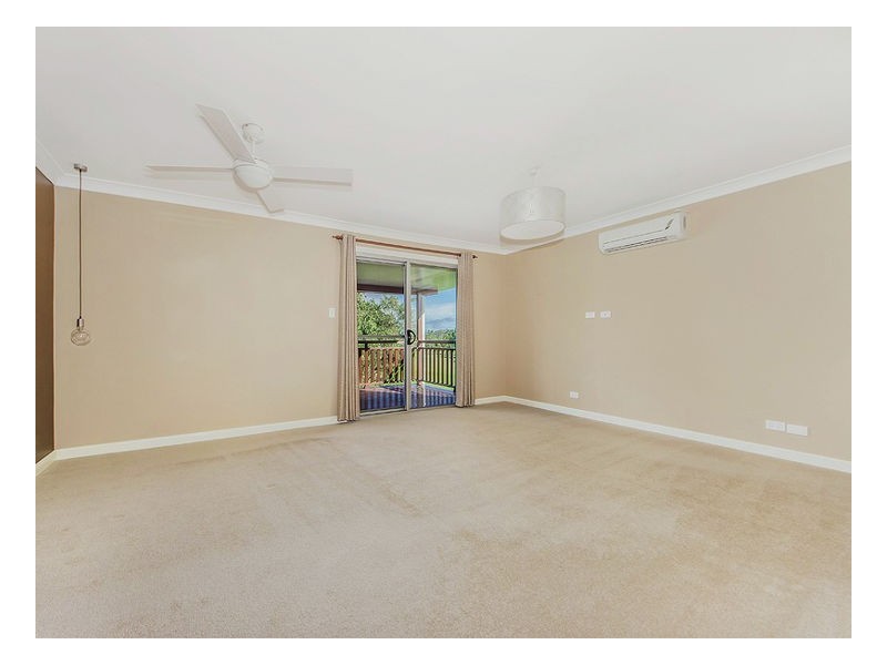 Mount Ommaney QLD 4074