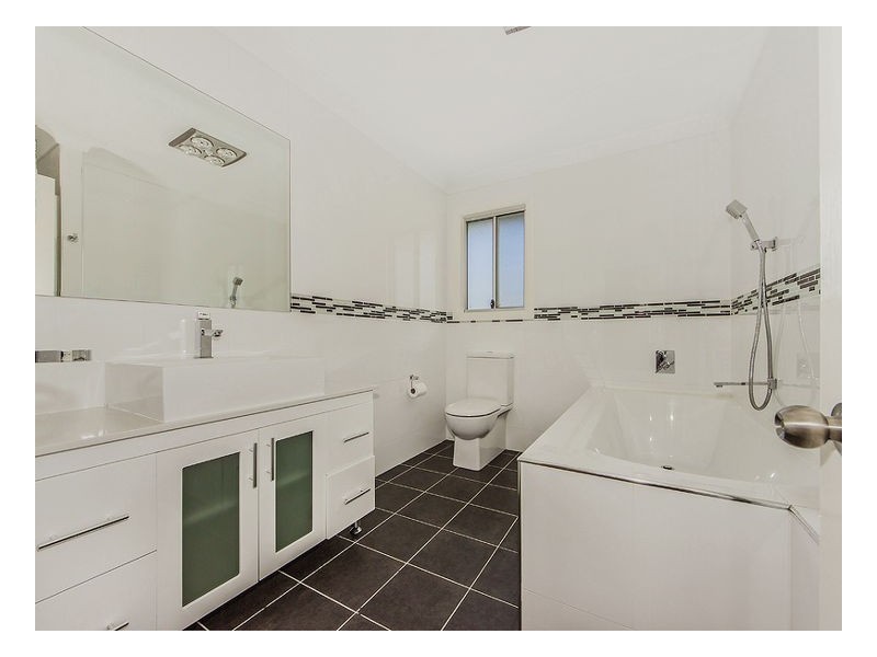 Mount Ommaney QLD 4074