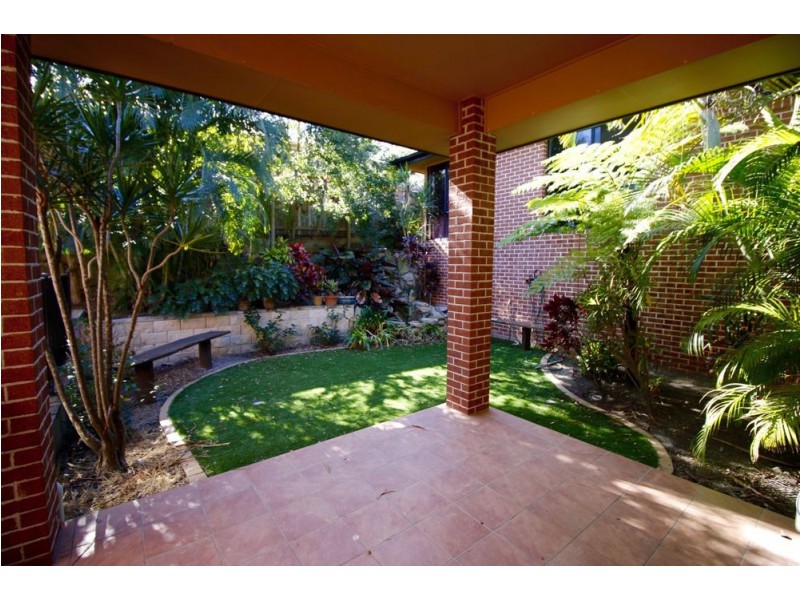 Seventeen Mile Rocks QLD 4073