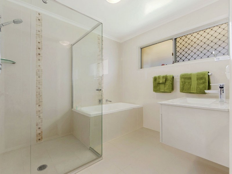 Jindalee QLD 4074