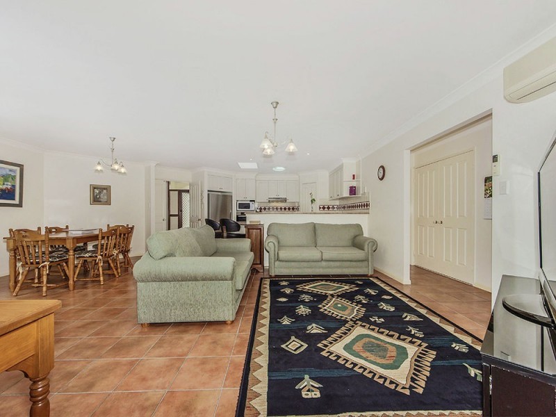 1 Bonney Place, Westlake QLD 4074