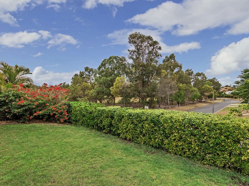 1 Bonney Place, Westlake QLD 4074
