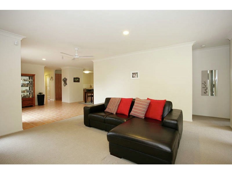 Seventeen Mile Rocks QLD 4073