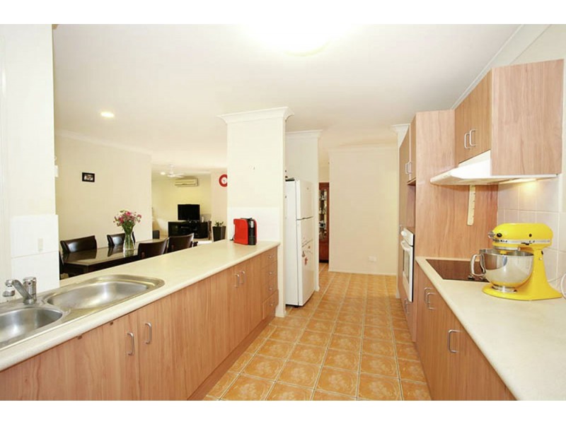 Seventeen Mile Rocks QLD 4073