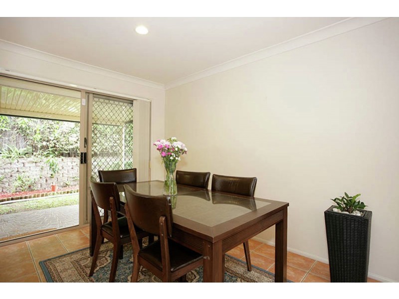 Seventeen Mile Rocks QLD 4073