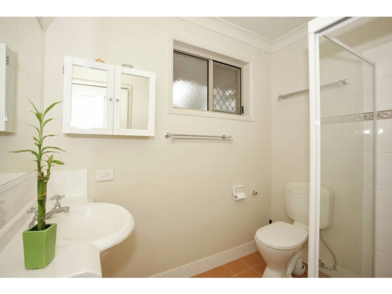 Seventeen Mile Rocks QLD 4073