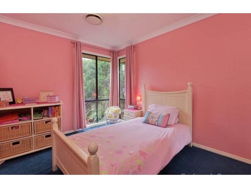 Seventeen Mile Rocks QLD 4073