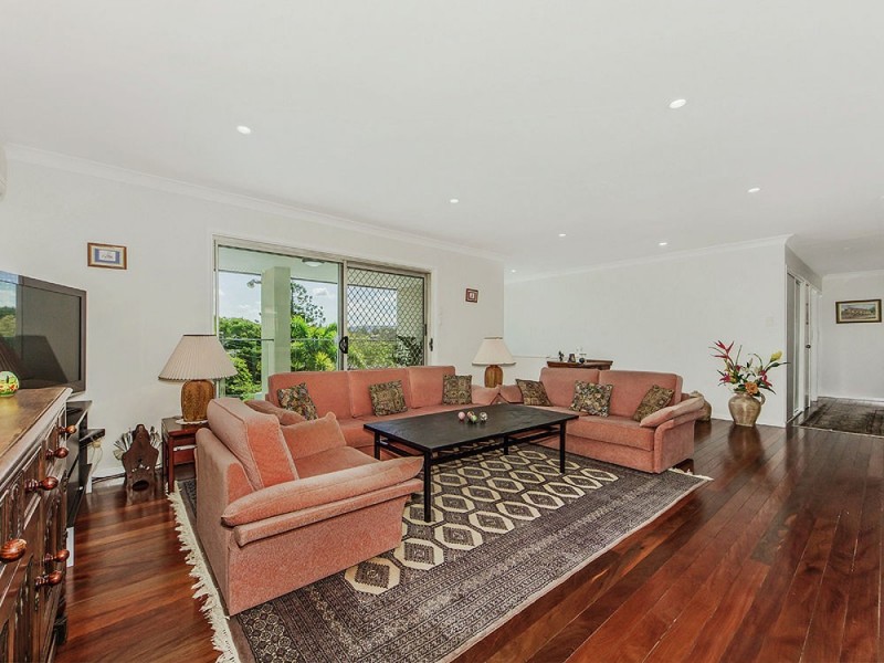 Jindalee QLD 4074