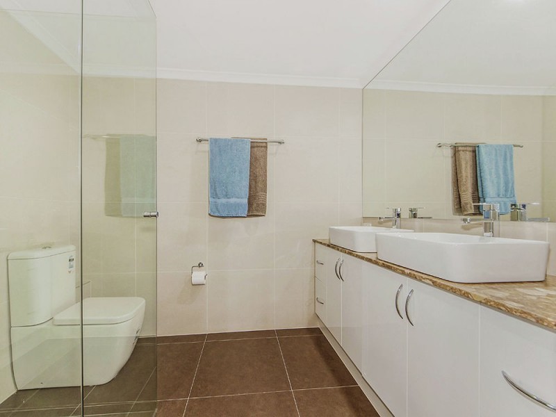 Jindalee QLD 4074