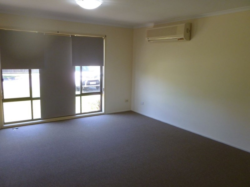 32 PALLERT STREET, Middle Park QLD 4074