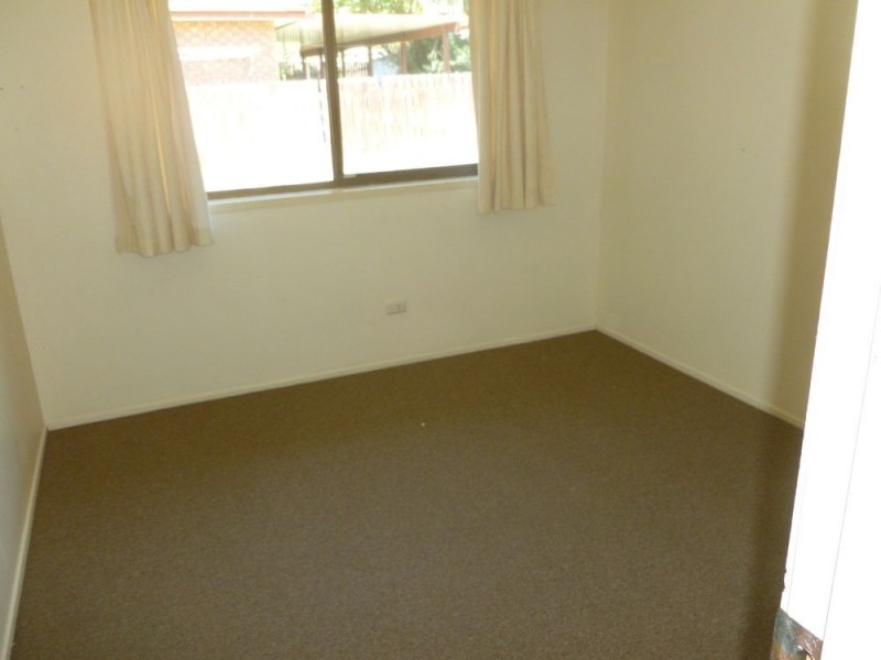 32 PALLERT STREET, Middle Park QLD 4074