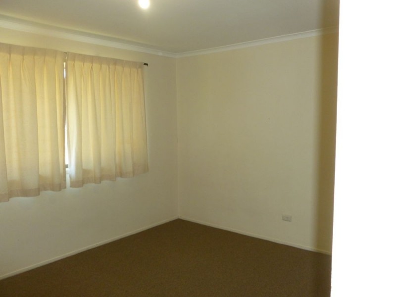 32 PALLERT STREET, Middle Park QLD 4074