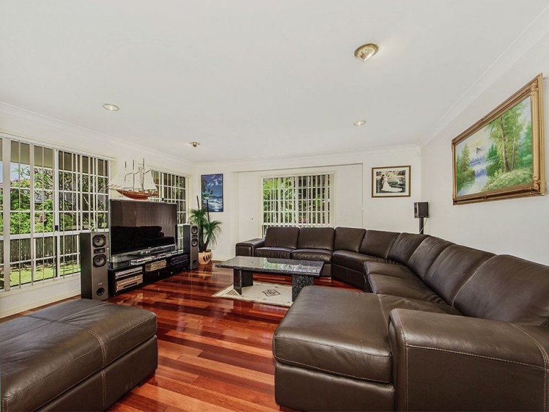 Mount Ommaney QLD 4074