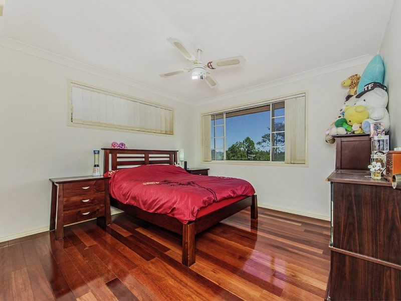 Mount Ommaney QLD 4074