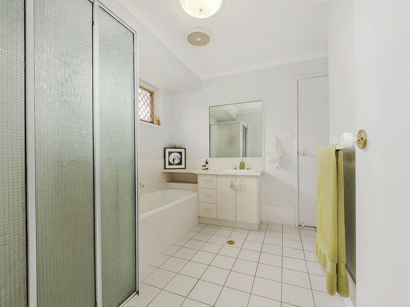 Sinnamon Park QLD 4073