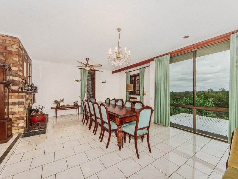 155 Mt Ommaney Drive, Jindalee QLD 4074