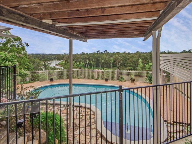 155 Mt Ommaney Drive, Jindalee QLD 4074
