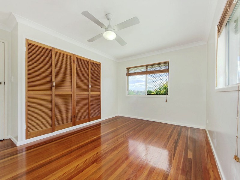 Jindalee QLD 4074