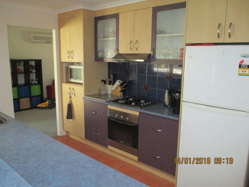 10 WIRILDA STREET, Middle Park QLD 4074