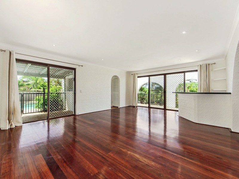 Mount Ommaney QLD 4074