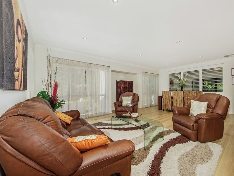 Sinnamon Park QLD 4073