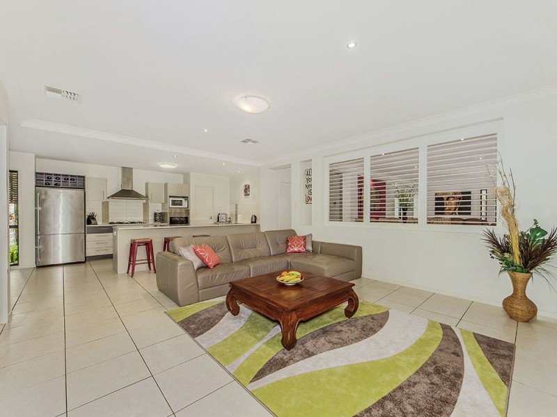 Sinnamon Park QLD 4073