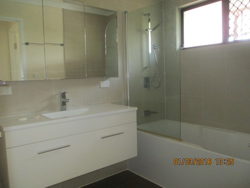 Jindalee QLD 4074