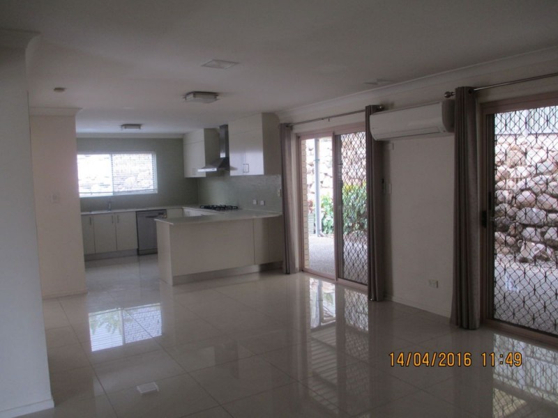 Sinnamon Park QLD 4073