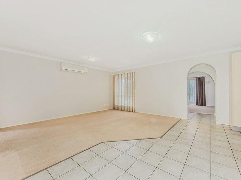 64 Glen Ross Rd, Sinnamon Park QLD 4073