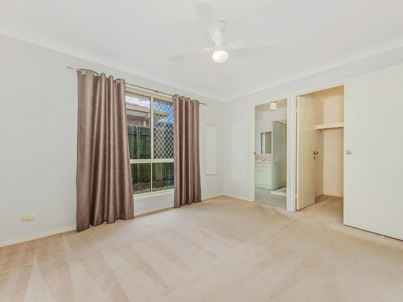 64 Glen Ross Rd, Sinnamon Park QLD 4073