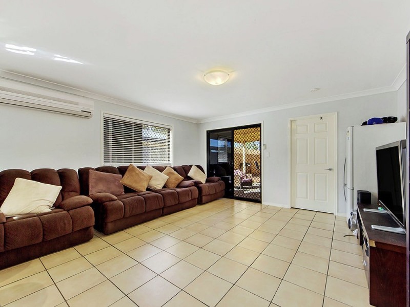 18 Rachele Close, Forest Lake QLD 4078