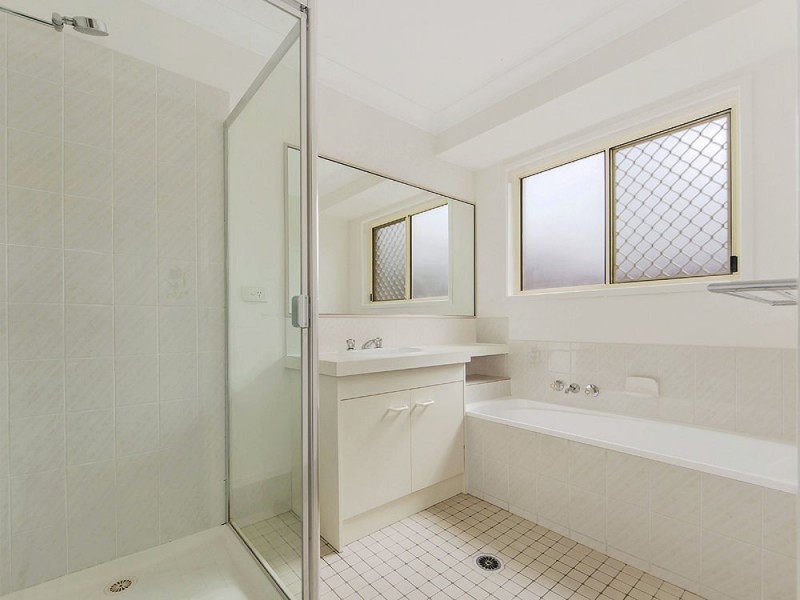 Sinnamon Park QLD 4073