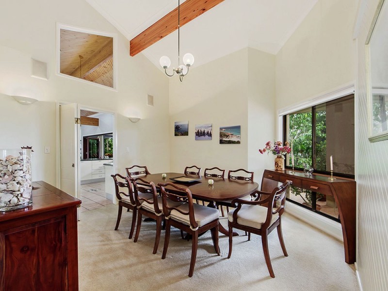 Mount Ommaney QLD 4074